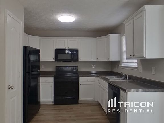 4th image of 1025 Magnolia Gardens Walk