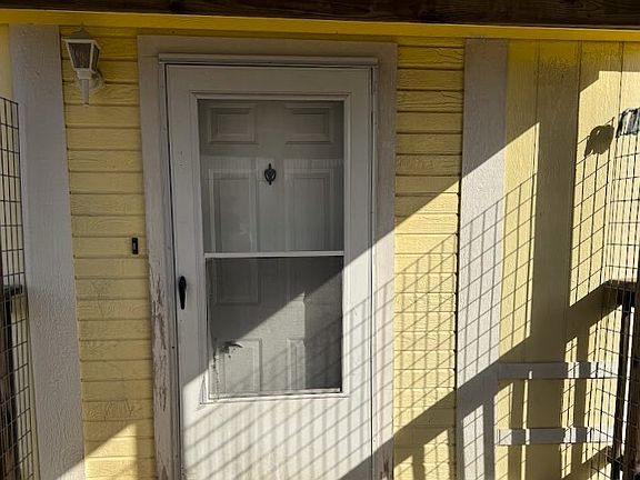2nd image of 2057 Indian Hills