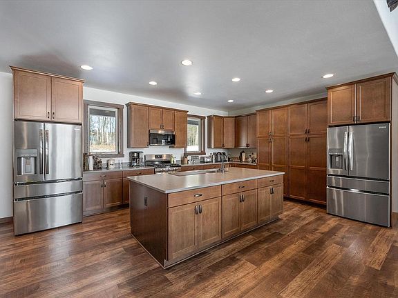 4th image of W5053 Wilson ROAD