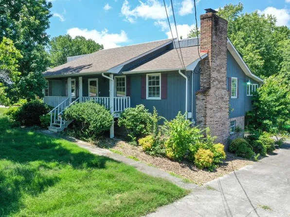2686 Lakemont Cir, Morristown, TN 37814