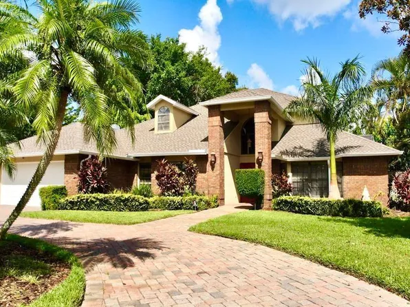 6532 The Landings Dr, Belle Isle, FL 32812