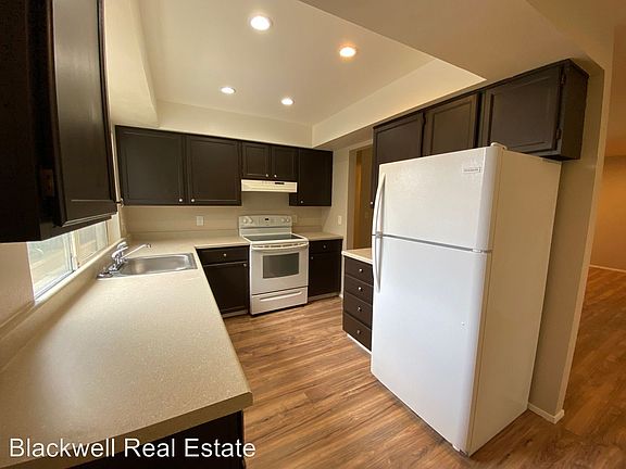3rd image of 24860 96th Ave S APT 2
