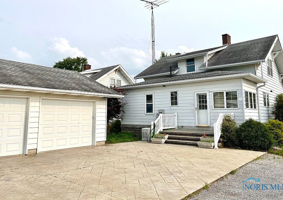 627 E Main St, Leipsic, OH 45856 Zillow