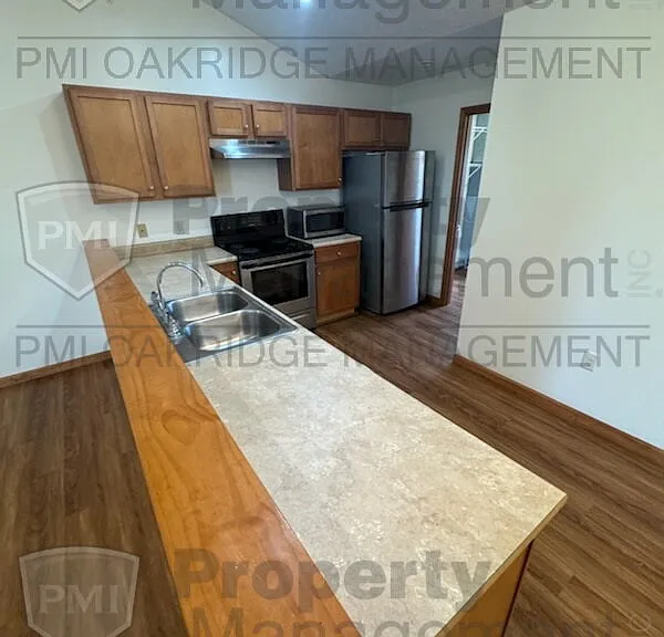 107 Meadow Dr #1 — Photo 6