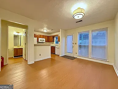 Building Photo - 3533 Mulberry Way #3533