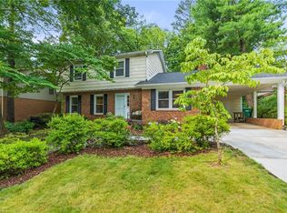 3105 Covewood St, High Point, NC 27265