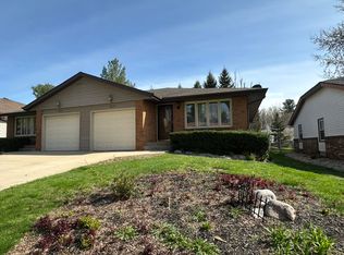 5635 Elaine Dr, Rockford, IL 61108