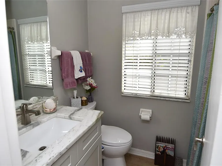4941 SW 10th Ln — Photo 27