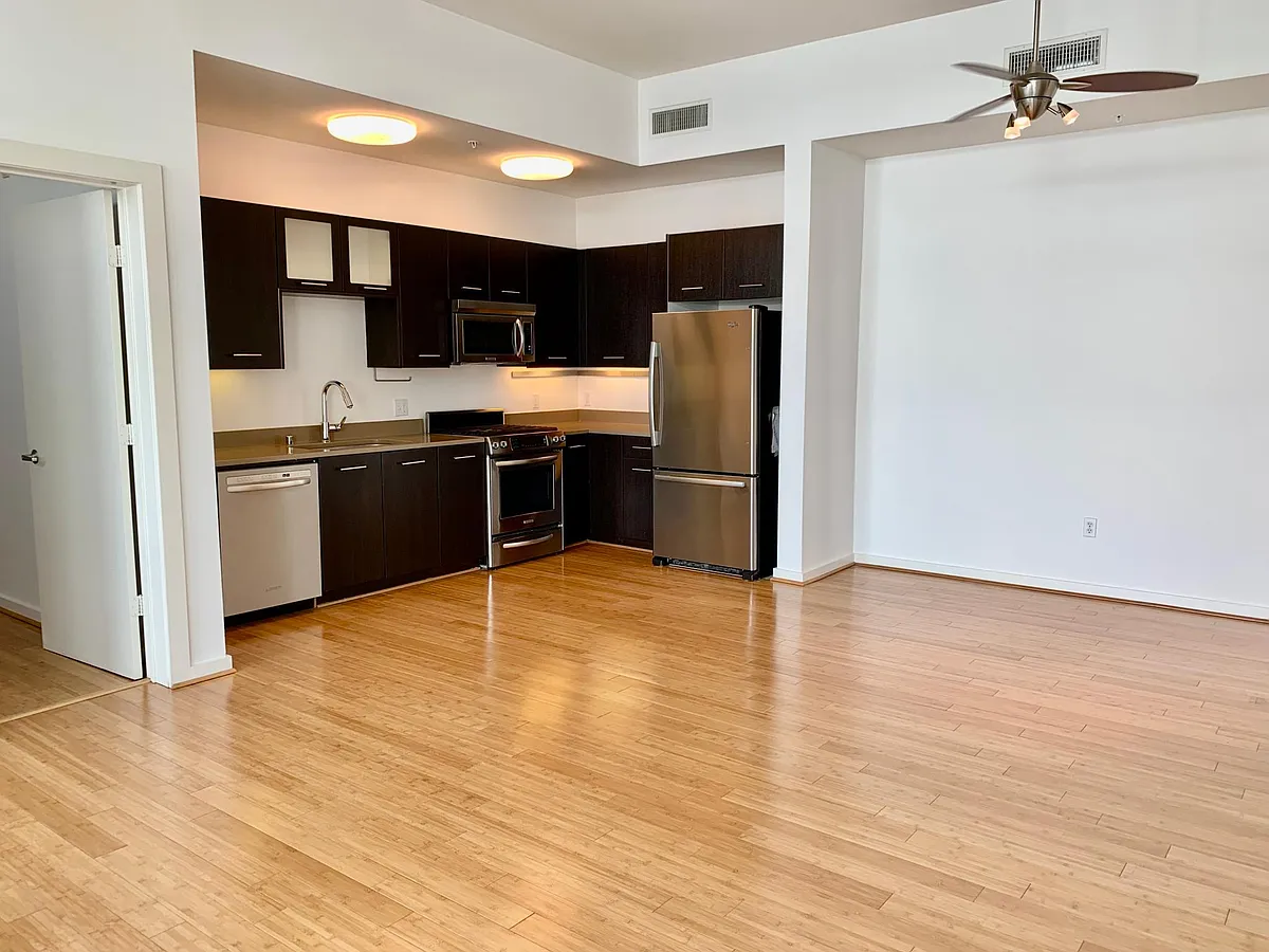 Building Photo - 238 S Arroyo Pkwy