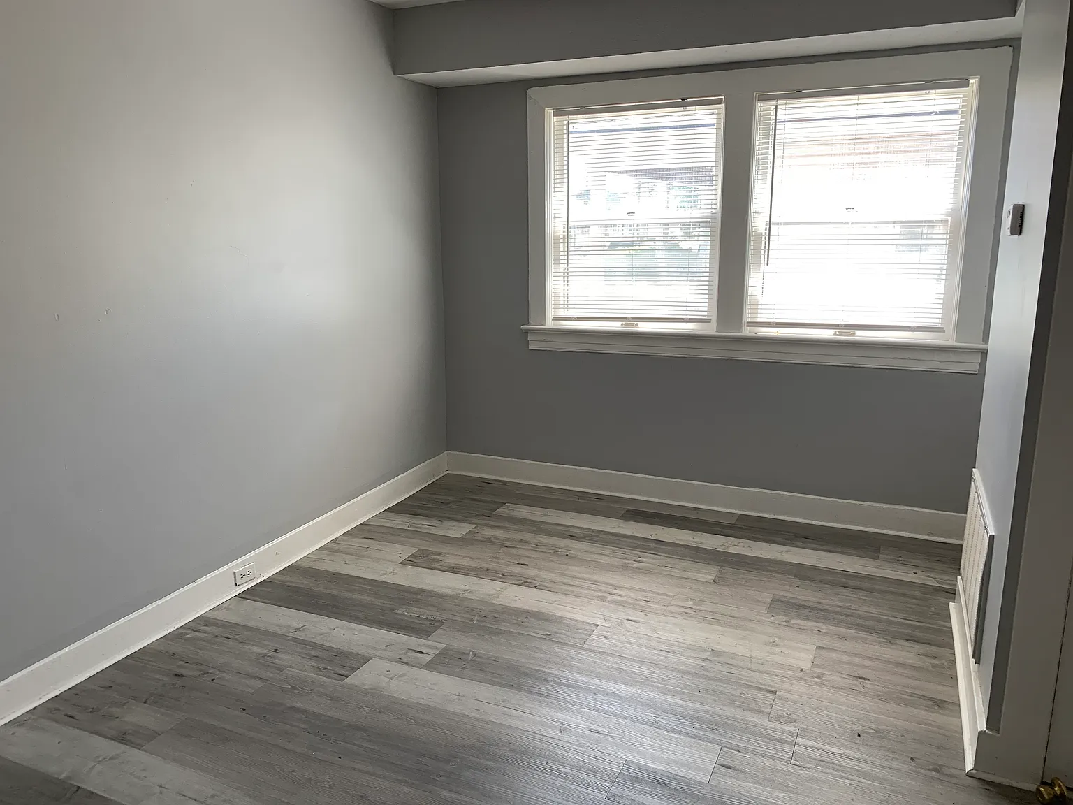 1 bed, 800 sqft, $900 — Photo 1