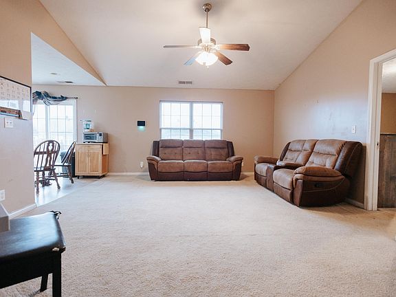 2nd image of 12840 Kingsley Ct
