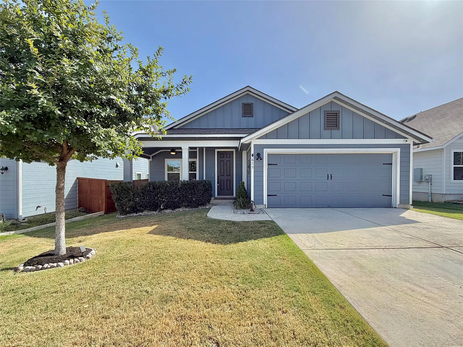3 bed, 2.0 bath, 2267 sqft, $2,295 — Photo 1