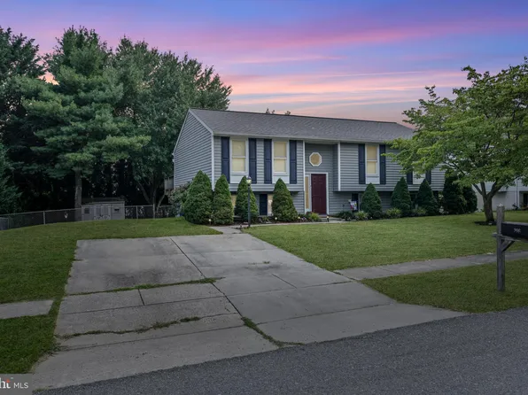 206 Burlington Ave, Walkersville, MD 21793