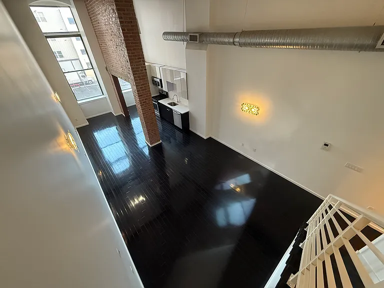 726-28 Market St #206 — Photo 6