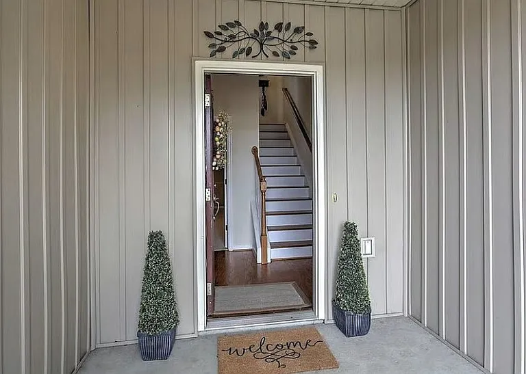 122 Boxwood Ct — Photo 3