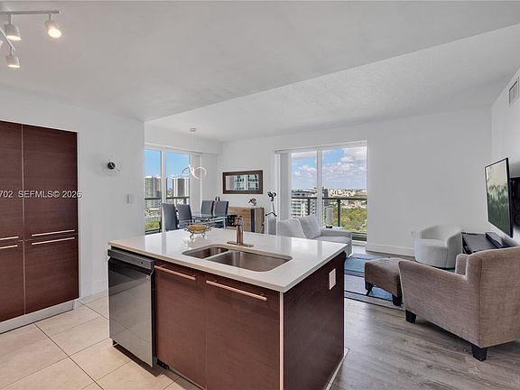 5th image of 1900 N Bayshore Dr APT 2311