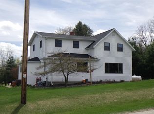 E9123 Golf Club Rd, Clintonville, WI 54929