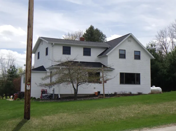 E9123 Golf Club Rd, Clintonville, WI 54929