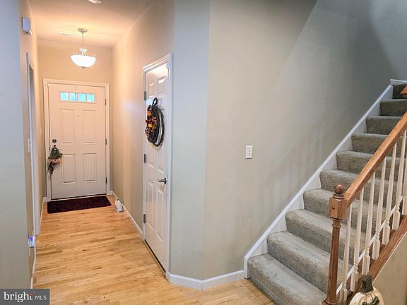 4th image of 1227 Cantebury Dr