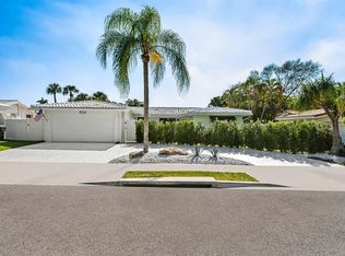 698 W Camino Real, Boca Raton, FL 33486