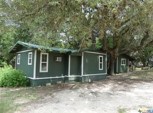 370 Sir Arthur Way, Canyon Lake, TX 78133