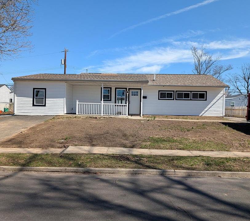 1st image of 60 Outlook Ln