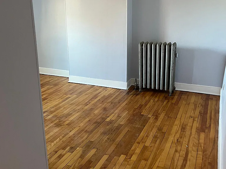 33 State St #3 — Photo 5