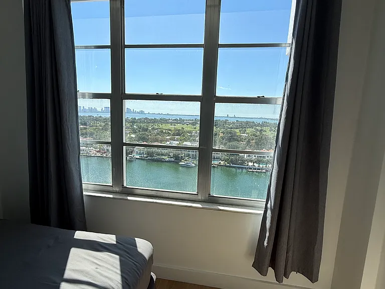 5700 Collins Ave #15 — Photo 7