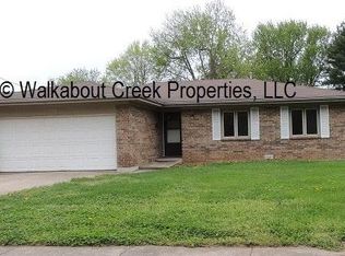 2527 S Kings Ave, Springfield, MO 65807