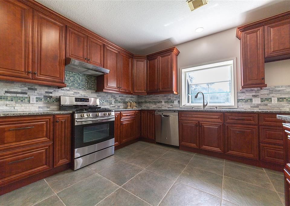 1st image of 6322 Townsgate Cir