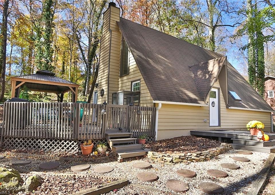 1st image of 4860 Hauser Dr