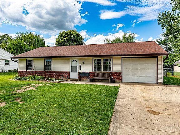 3rd image of 223 Dean Dr