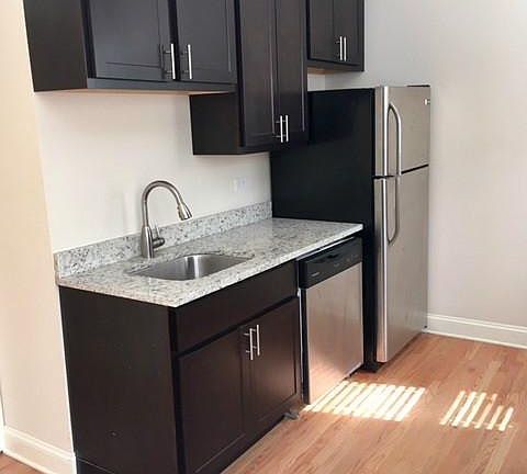 2nd image of 4041 N Ashland Ave