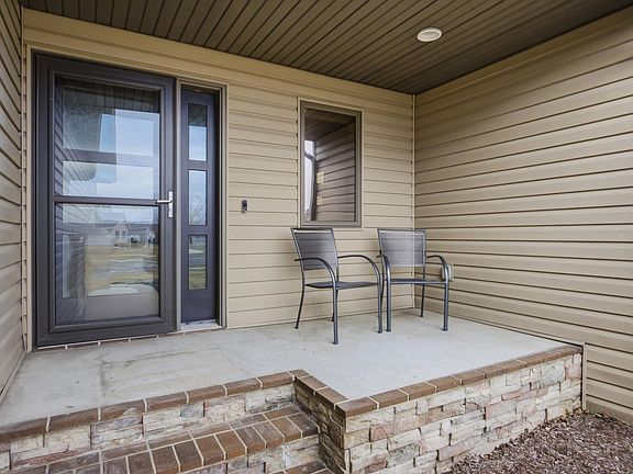 3rd image of 5539 Sunflower Ln S