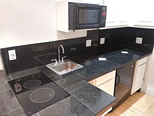 Rented by Compass | media 9