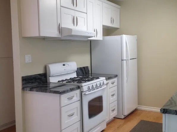 637 Flower Ave APT 2, Venice, CA 90291