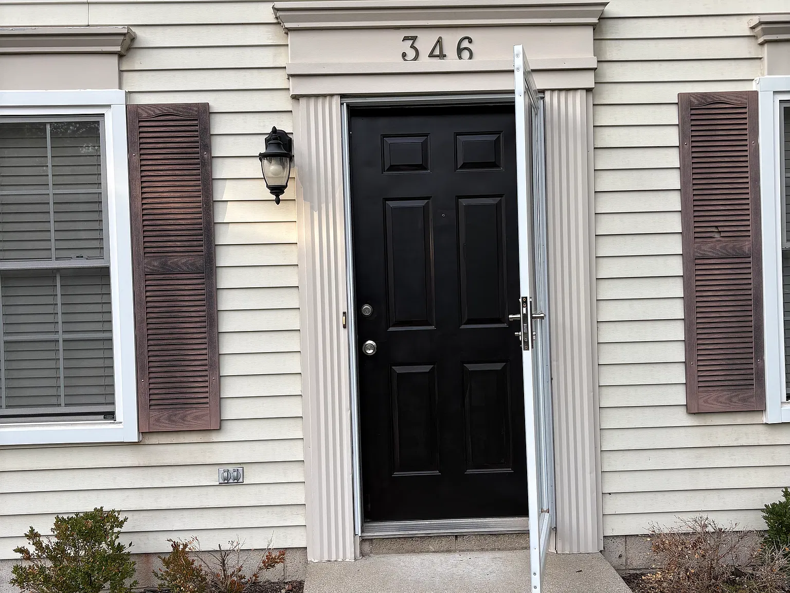 2 bed, 1000 sqft, $2,499 — Photo 1