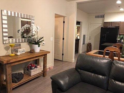 5th image of 10398 S Clarks Hill Dr Unit 102