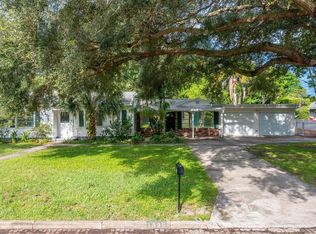 1025 61st St S, Gulfport, FL 33707