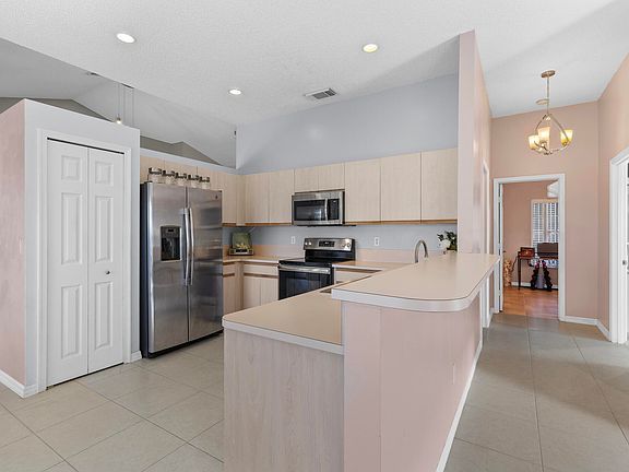 3rd image of 5192 NW Ever Road