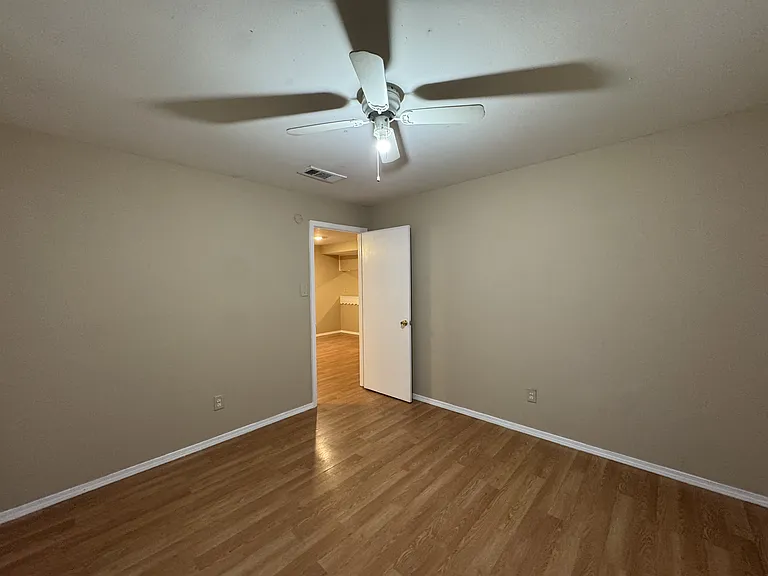 1034 W Village Ct #C — Photo 4