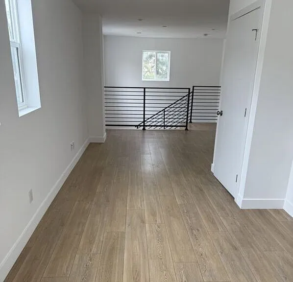 227 B N Park View St — Photo 2