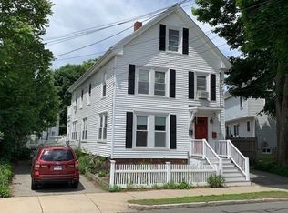 29 Pine St, Stoneham, MA 02180