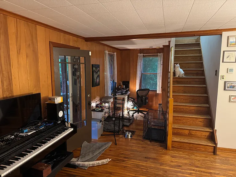 271 N Applegate Rd — Photo 13