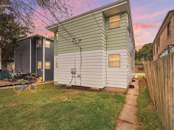3rd image of 3619 S Clement AVENUE #3621