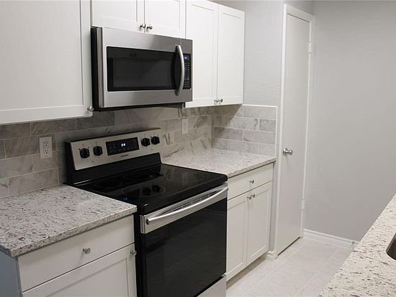 4th image of 710 E Martin Ln
