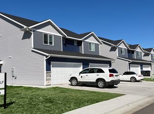 200 Timberwolf Trl #200, Mankato, MN 56001
