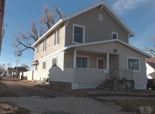 208 N 5th Ave, Marshalltown, IA 50158