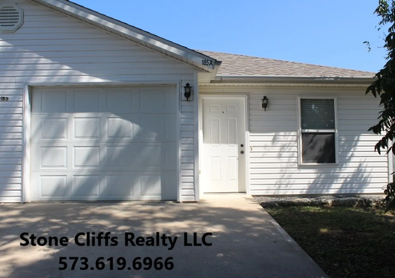 185 Hickory Lane — Photo 1