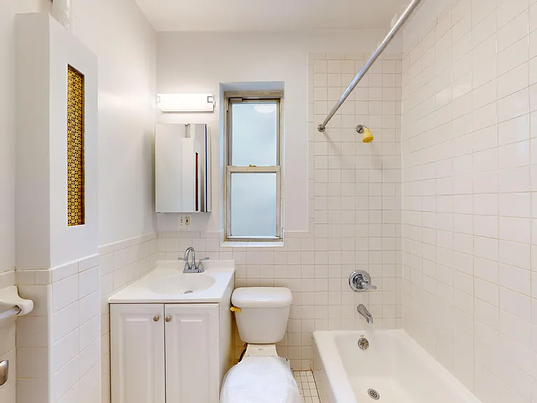 214 E 85th St #5D — Photo 8